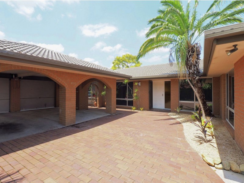 54 Blackthorn Crescent, Shailer Park QLD 4128