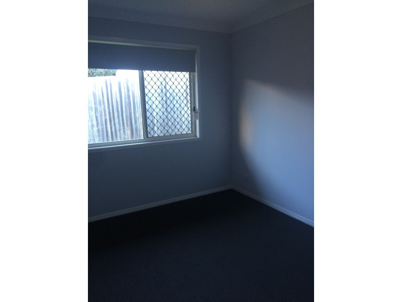 6 Richardson Crt, Edens Landing QLD 4207