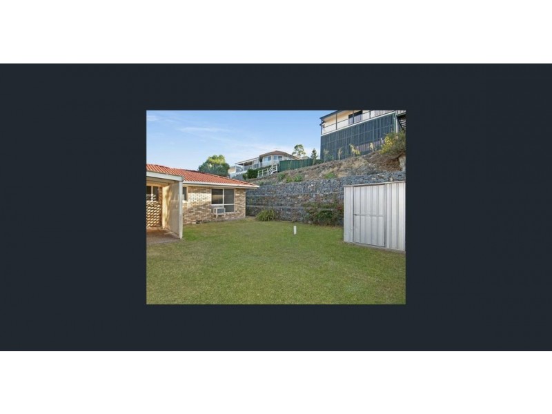 6 Richardson Crt, Edens Landing QLD 4207
