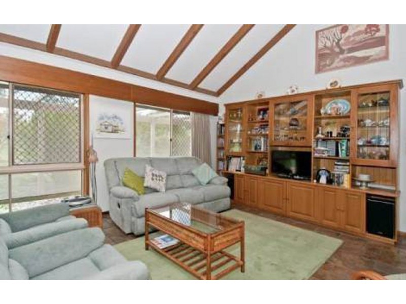 1 Moogara Street, Shailer Park QLD 4128