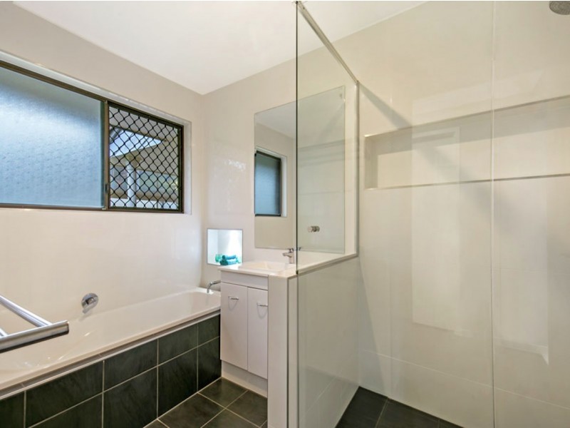 24 Adelong Road, Shailer Park QLD 4128