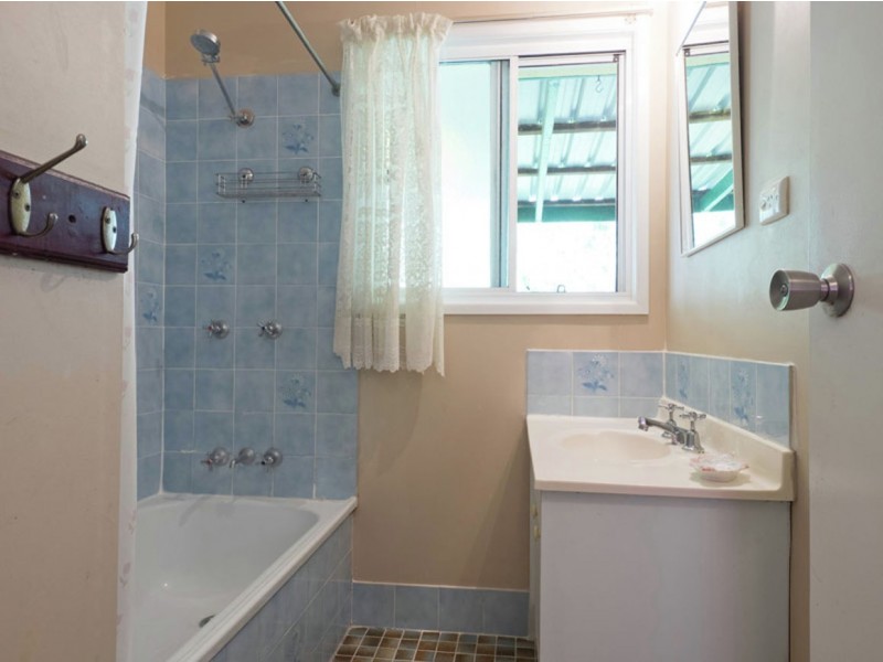 25 Sherwood Crescent, Daisy Hill QLD 4127