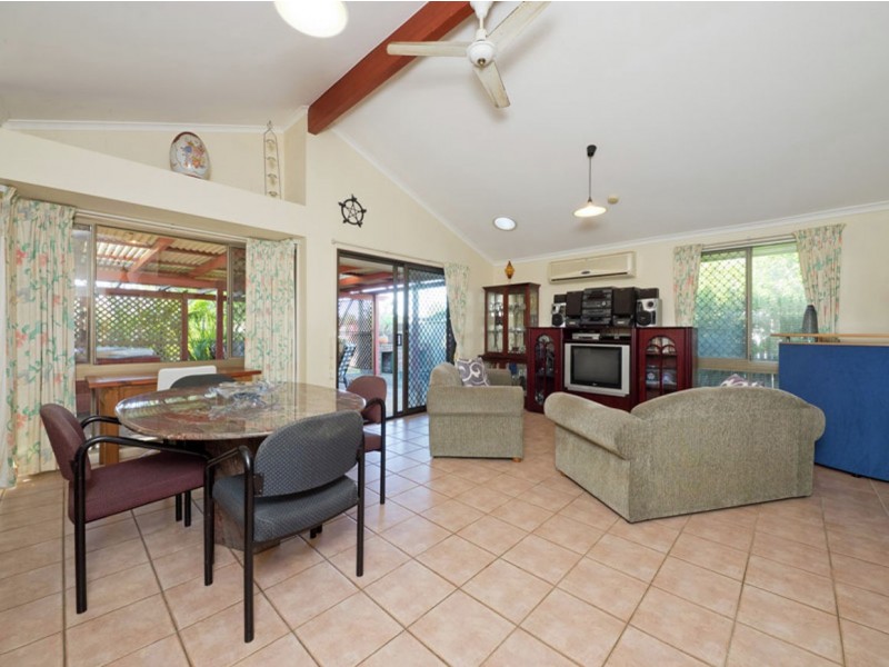 36 Limerick Drive, Crestmead QLD 4132