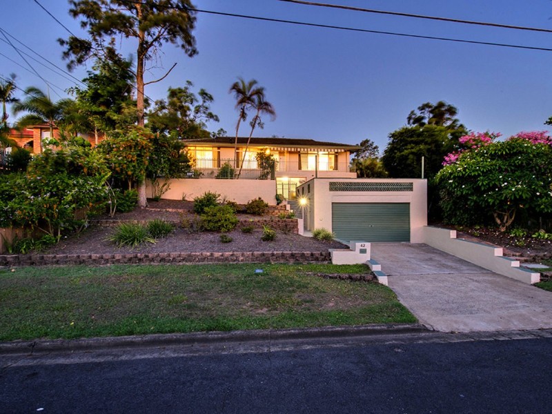 42 Raelene Terrace, Springwood QLD 4127