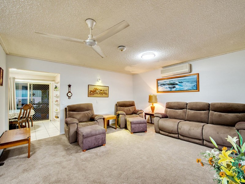 42 Raelene Terrace, Springwood QLD 4127