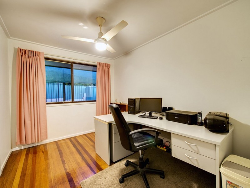 42 Raelene Terrace, Springwood QLD 4127