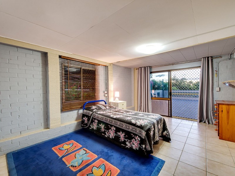 42 Raelene Terrace, Springwood QLD 4127