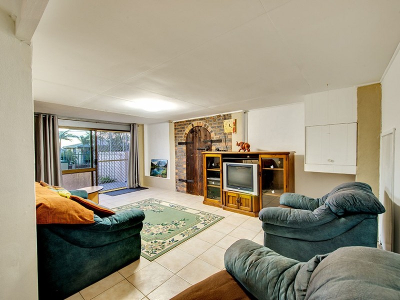 42 Raelene Terrace, Springwood QLD 4127