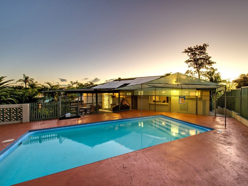 42 Raelene Terrace, Springwood QLD 4127