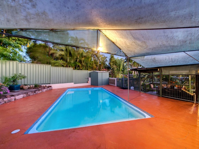 42 Raelene Terrace, Springwood QLD 4127