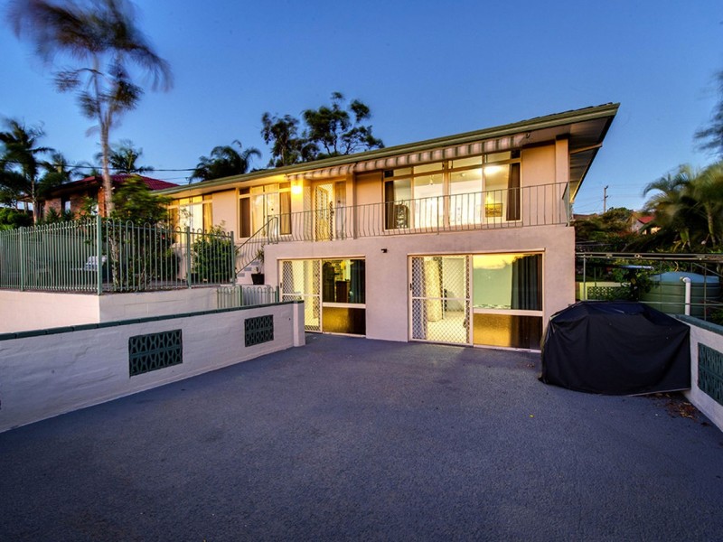 42 Raelene Terrace, Springwood QLD 4127