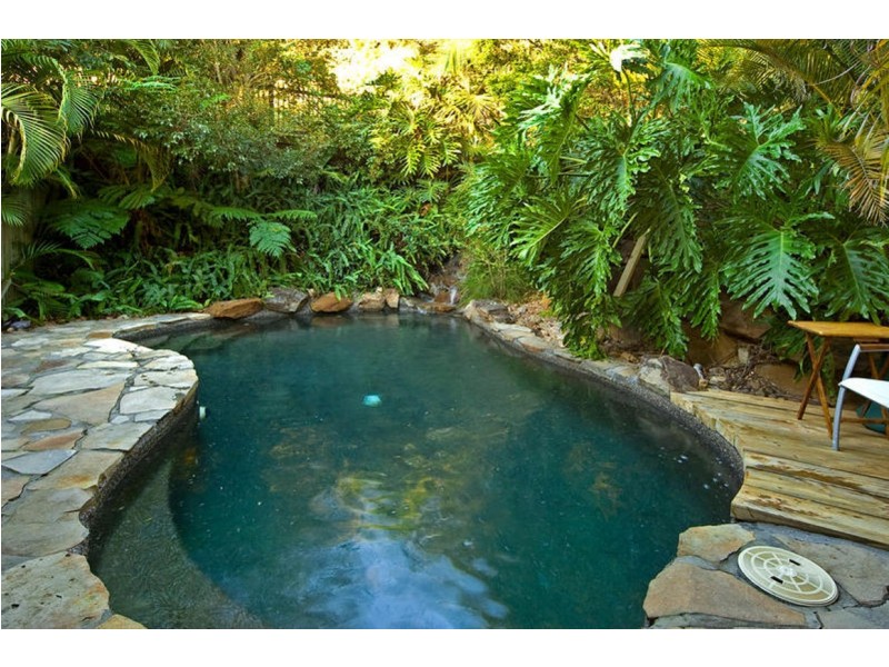 6 Satellite Court, Tanah Merah QLD 4128