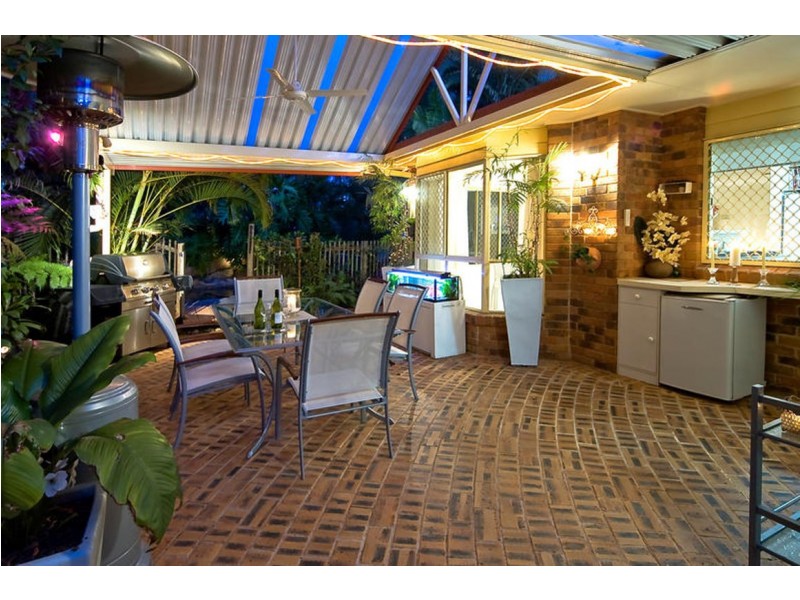 6 Satellite Court, Tanah Merah QLD 4128