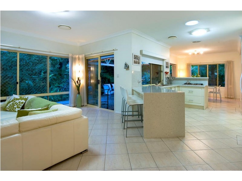 6 Satellite Court, Tanah Merah QLD 4128