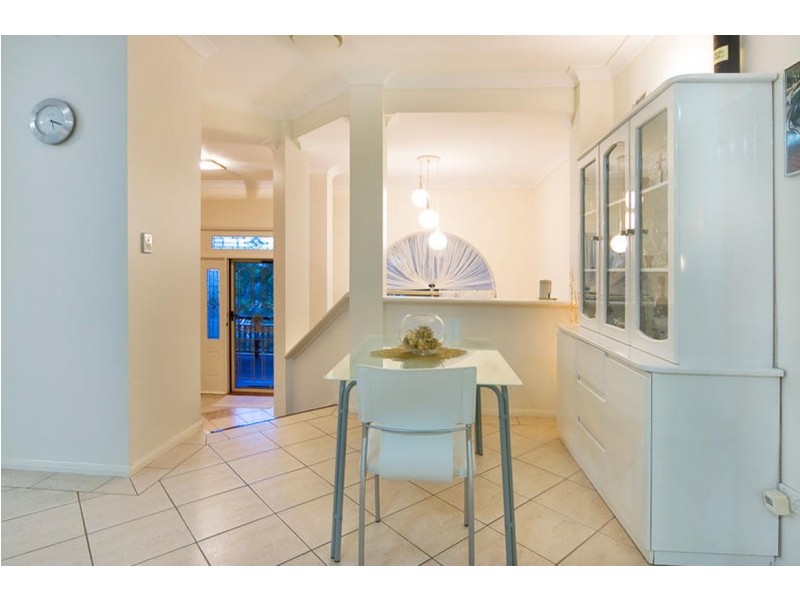 6 Satellite Court, Tanah Merah QLD 4128