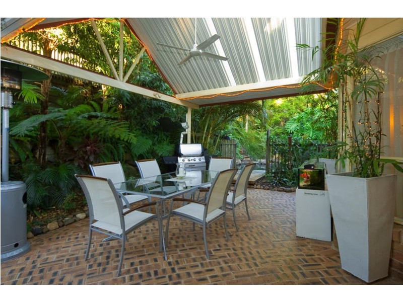 6 Satellite Court, Tanah Merah QLD 4128