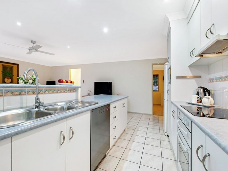 12 Lake Breeze Drive, Loganholme QLD 4129