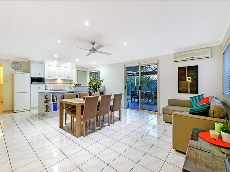 12 Lake Breeze Drive, Loganholme QLD 4129
