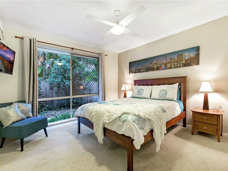 12 Lake Breeze Drive, Loganholme QLD 4129