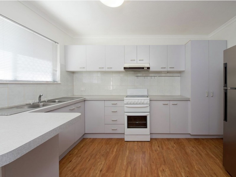 28/167 JOHN PAUL DRIVE, Springwood QLD 4127