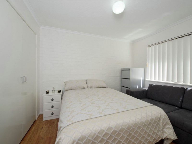 28/167 JOHN PAUL DRIVE, Springwood QLD 4127