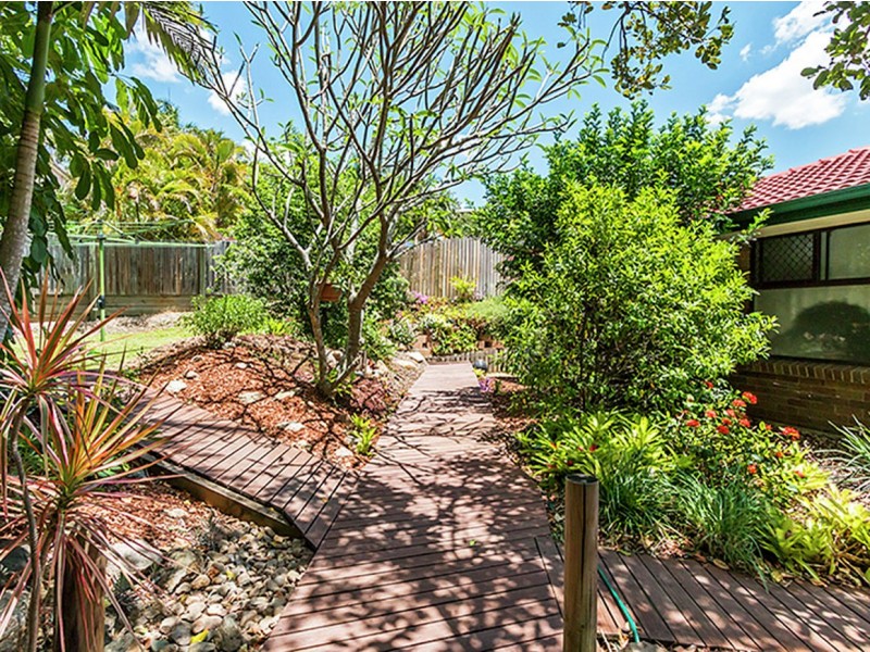 4 Yeeda Court, Shailer Park QLD 4128