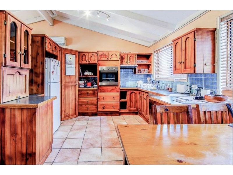 2 Savage Street, Tanah Merah QLD 4128