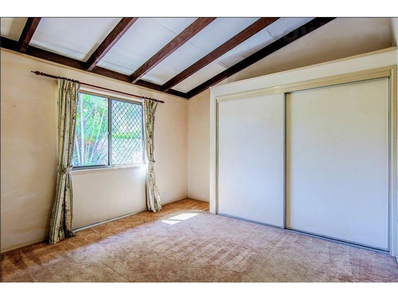 2 Savage Street, Tanah Merah QLD 4128