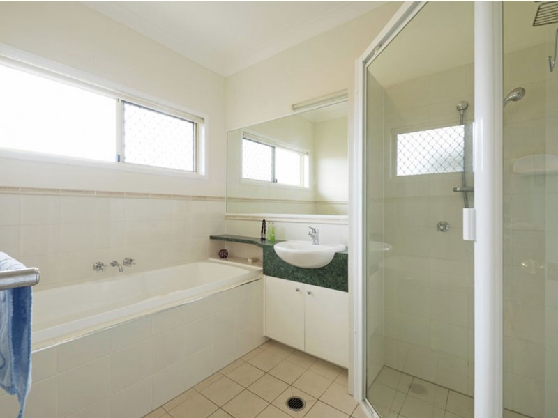 1358 Creek Road, Carina QLD 4152