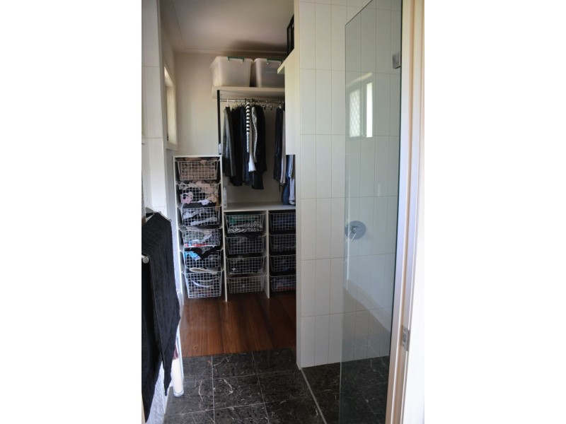 11-15 Pohon Drive, Tanah Merah QLD 4128