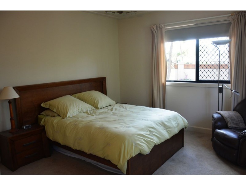 11-15 Pohon Drive, Tanah Merah QLD 4128