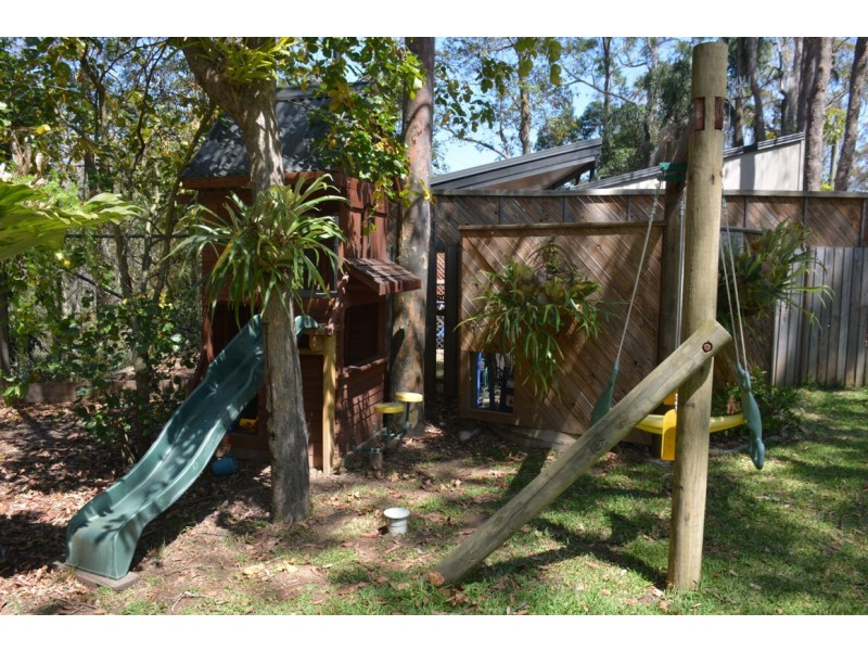 11-15 Pohon Drive, Tanah Merah QLD 4128