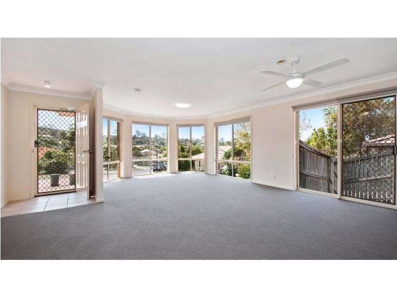 7 Eden Close, Edens Landing QLD 4207