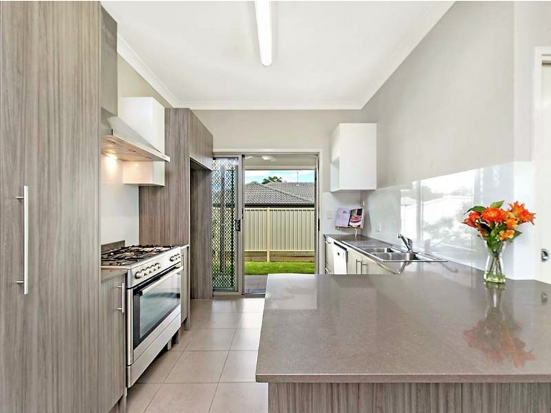 13 Baxton Place, Shailer Park QLD 4128