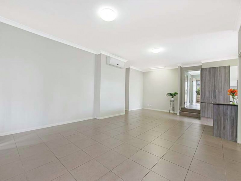 13 Baxton Place, Shailer Park QLD 4128