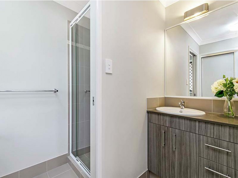 13 Baxton Place, Shailer Park QLD 4128