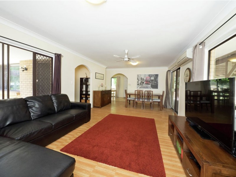 11 Mankina Street, Slacks Creek QLD 4127