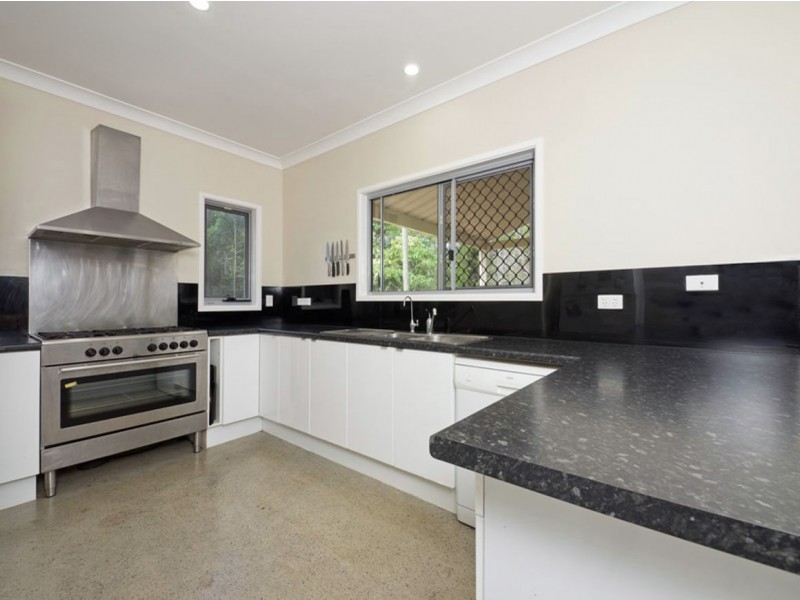 8 Nottingham Court, Daisy Hill QLD 4127