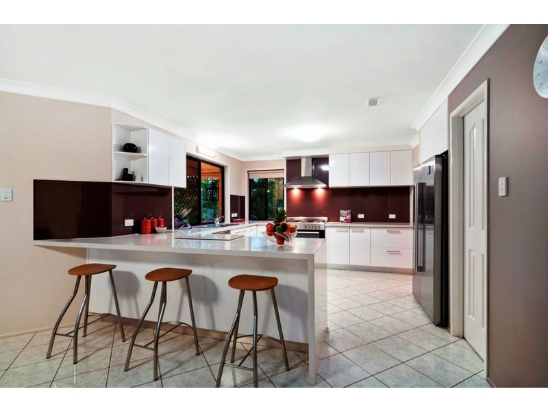 5 Eginbah Crt, Shailer Park QLD 4128