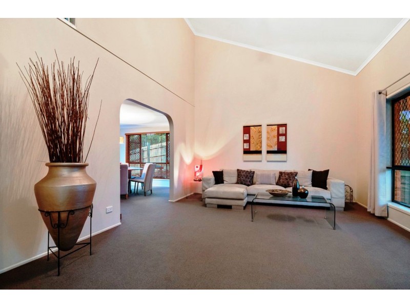 5 Eginbah Crt, Shailer Park QLD 4128
