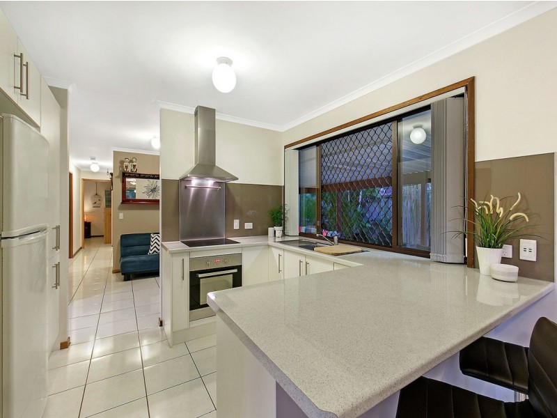 15 Springlands Drive, Slacks Creek QLD 4127