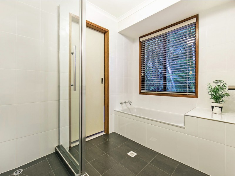 15 Springlands Drive, Slacks Creek QLD 4127