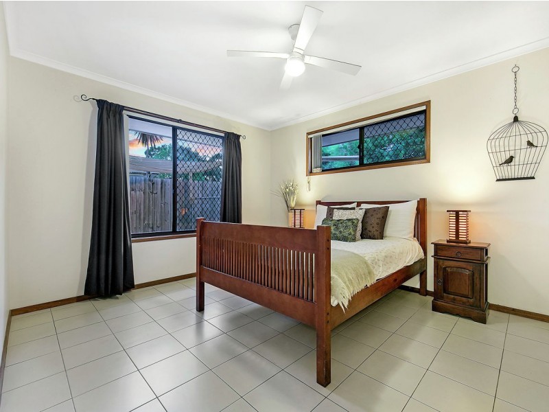 15 Springlands Drive, Slacks Creek QLD 4127