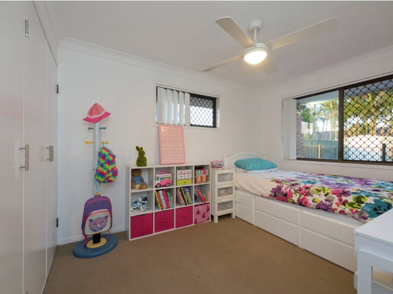 13 Columbine, Daisy Hill QLD 4127