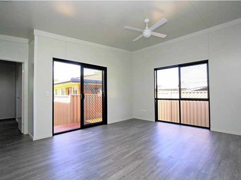 5B Leawarra Drive, Loganholme QLD 4129