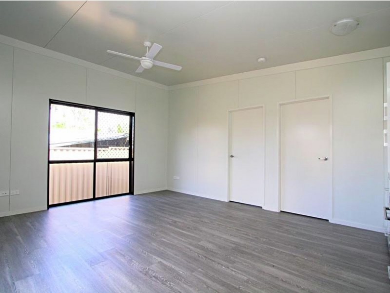 5B Leawarra Drive, Loganholme QLD 4129