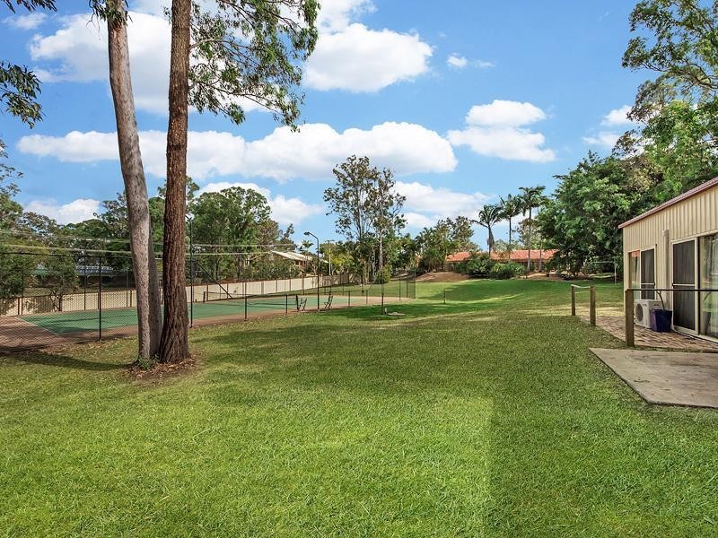 1 Derwent Avenue, Helensvale QLD 4212