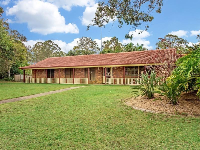 1 Derwent Avenue, Helensvale QLD 4212