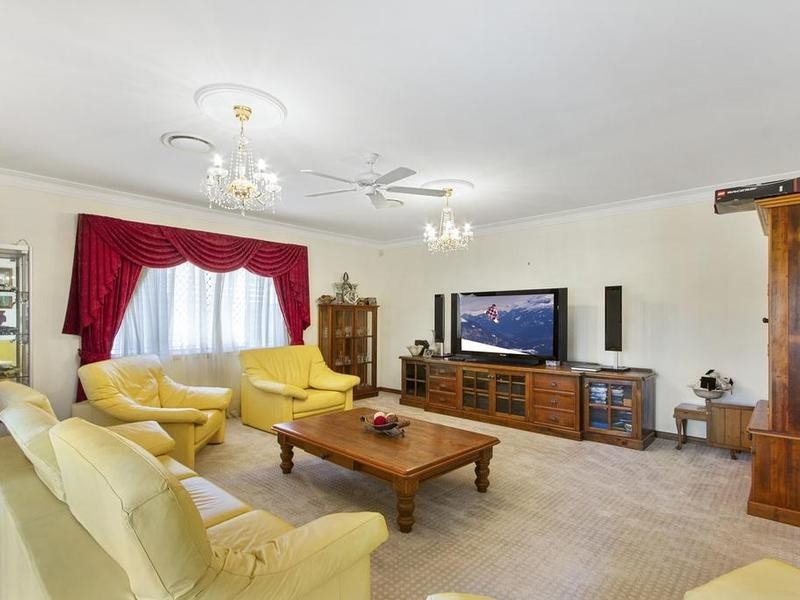 20 Warrego  Way, Helensvale QLD 4212