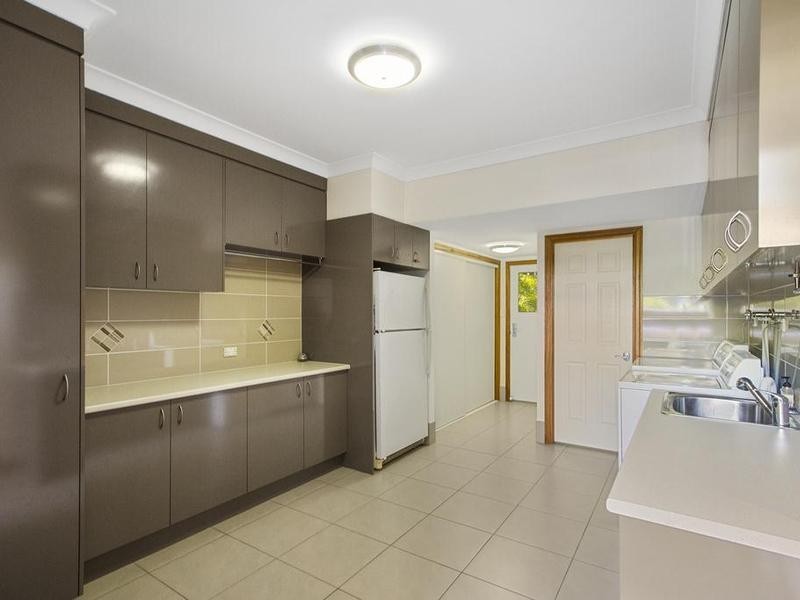 20 Warrego  Way, Helensvale QLD 4212